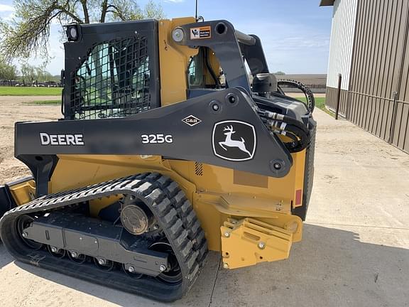 Image of John Deere 325G equipment image 1