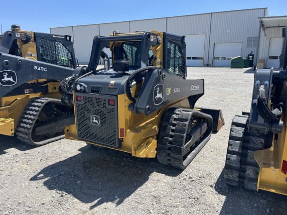 Image of John Deere 325G equipment image 3
