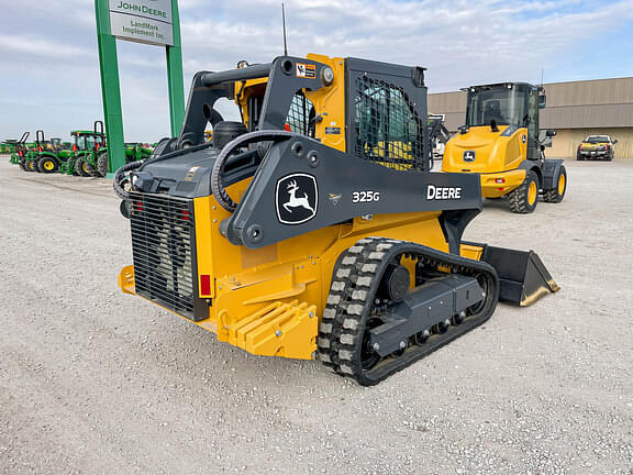 Image of John Deere 325G equipment image 4
