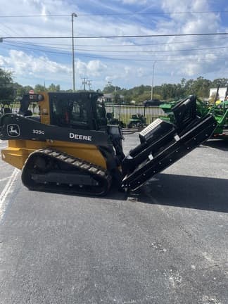 Image of John Deere 325G equipment image 2