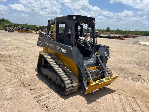 Image of John Deere 325G equipment image 2