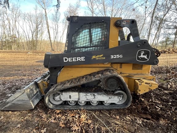 Image of John Deere 325G equipment image 4
