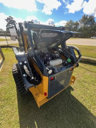 Image of John Deere 325G equipment image 2