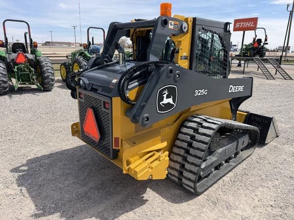 Image of John Deere 325G equipment image 4