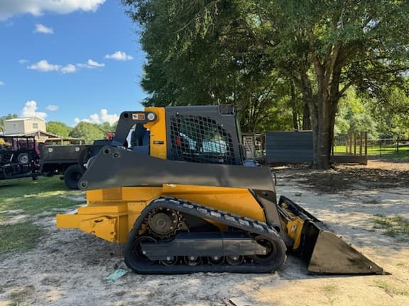 Image of John Deere 325G equipment image 1