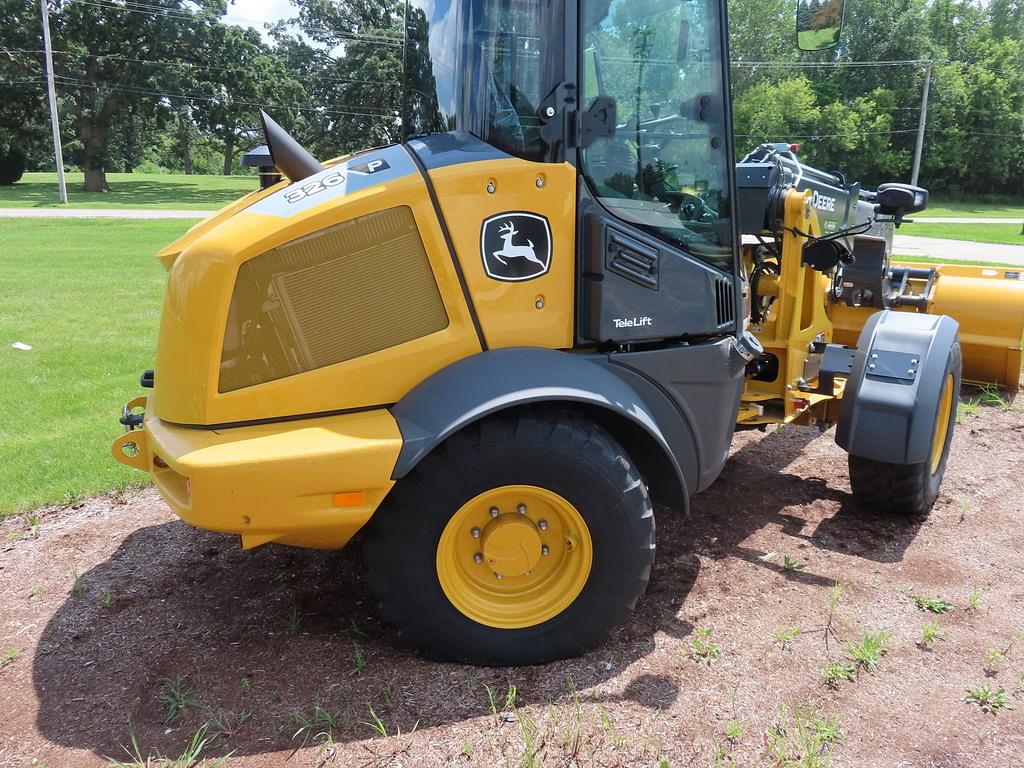 Image of John Deere 326P Image 1