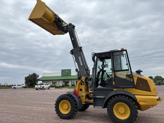 Image of John Deere 326P equipment image 2