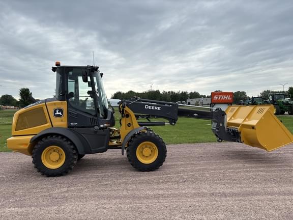 Image of John Deere 326P equipment image 3