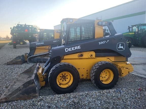 Image of John Deere 330P Image 0