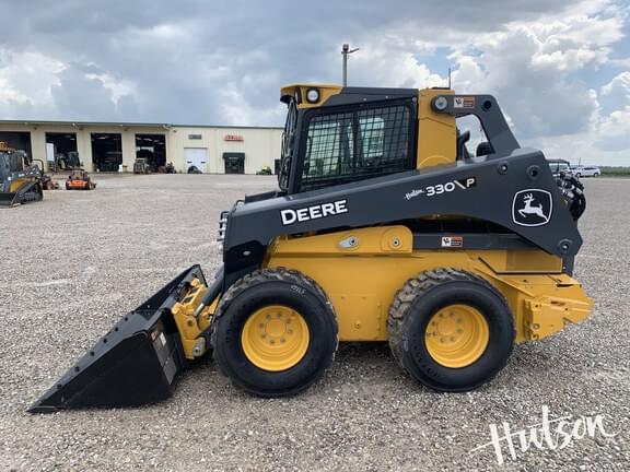 Image of John Deere 330P equipment image 2
