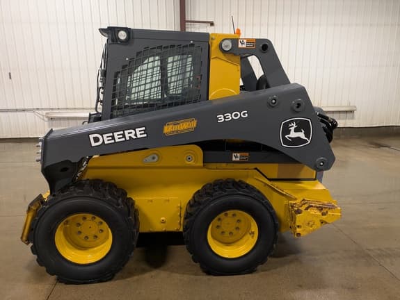 Image of John Deere 330G equipment image 1