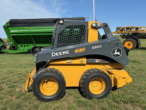 Image of John Deere 330G equipment image 2