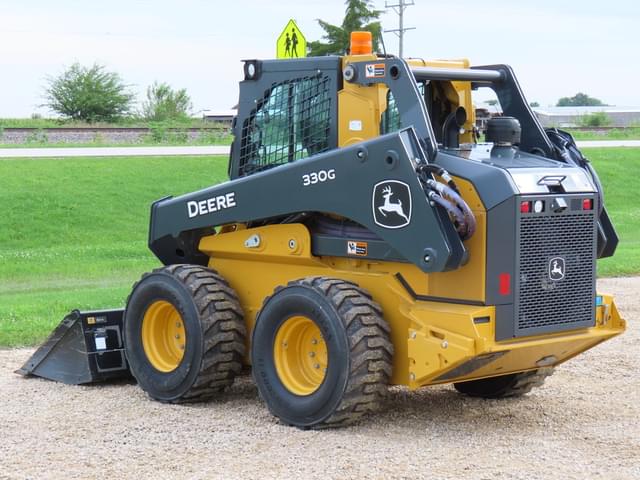 Image of John Deere 330G equipment image 3