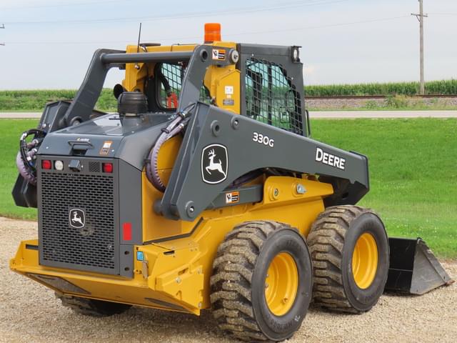 Image of John Deere 330G equipment image 2