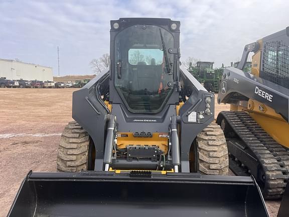 Image of John Deere 330G equipment image 2