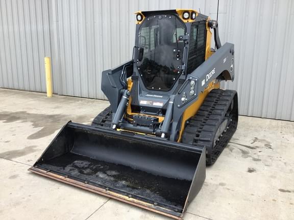 Image of John Deere 331P equipment image 4