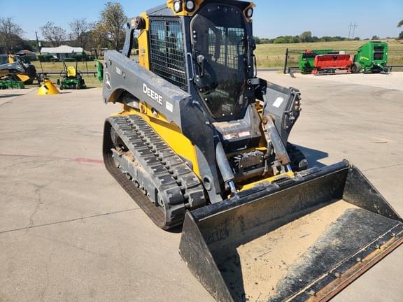 Image of John Deere 331P equipment image 3