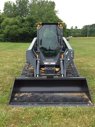 Image of John Deere 331P equipment image 1