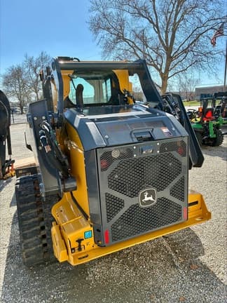 Image of John Deere 331P equipment image 2
