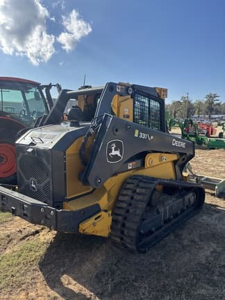 Image of John Deere 331P equipment image 3