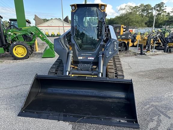 Image of John Deere 331P equipment image 2