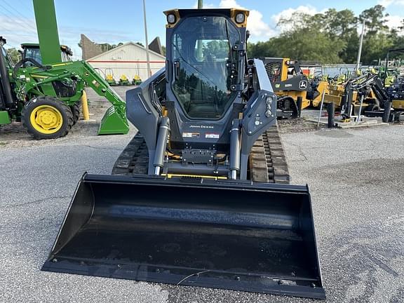 Image of John Deere 331P equipment image 3