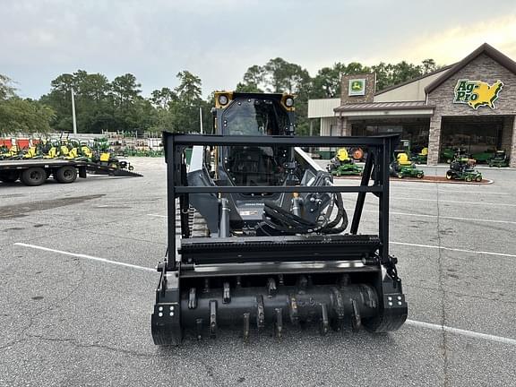 Image of John Deere 331P equipment image 1