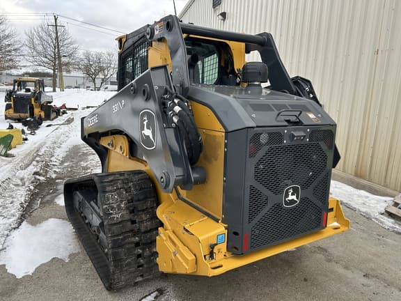 Image of John Deere 331P equipment image 2