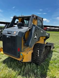 Image of John Deere 331G equipment image 2