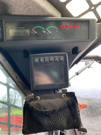 Image of John Deere 331G equipment image 4