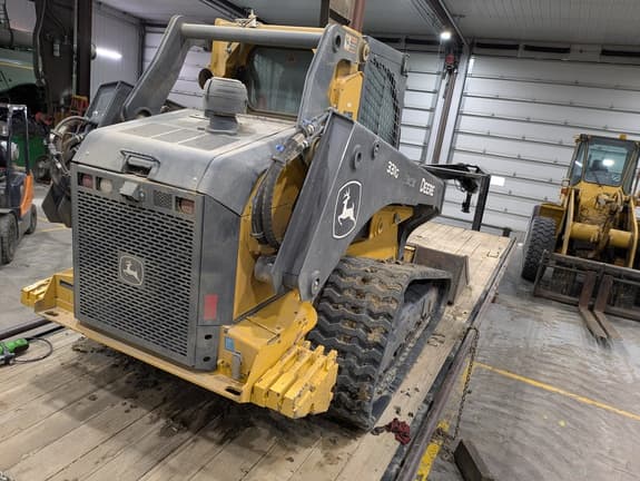 Image of John Deere 331G equipment image 4