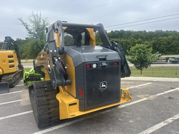 Image of John Deere 331G equipment image 3