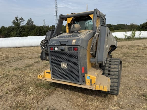 Image of John Deere 331G equipment image 3