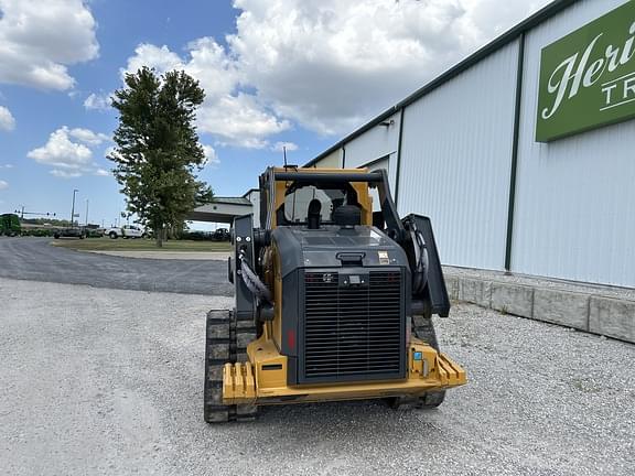 Image of John Deere 331G equipment image 4
