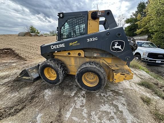 Image of John Deere 332G equipment image 1