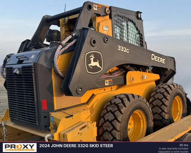 Image of John Deere 332G equipment image 1