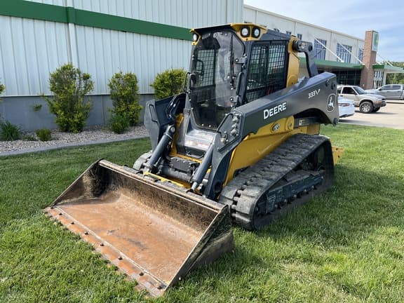Image of John Deere 333P equipment image 1