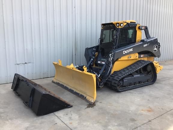 Image of John Deere 333P equipment image 3