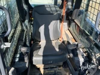 Image of John Deere 333P equipment image 4