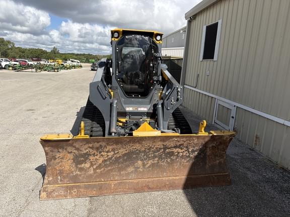 Image of John Deere 333P equipment image 1