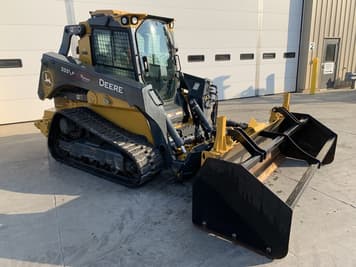 Main image John Deere 333P