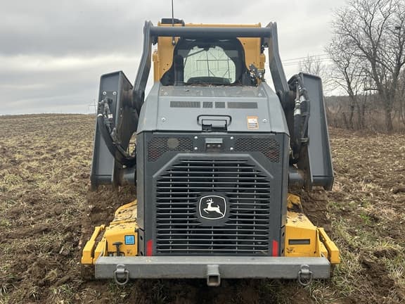 Image of John Deere 333P equipment image 1