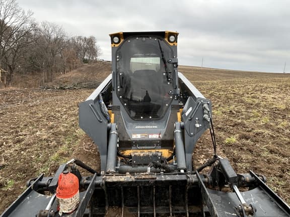 Image of John Deere 333P equipment image 4