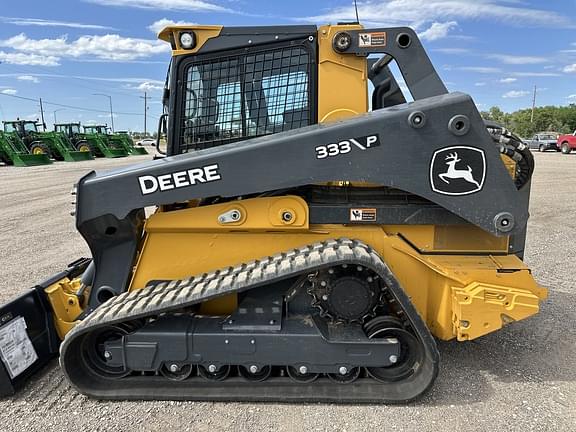 Image of John Deere 333P equipment image 2