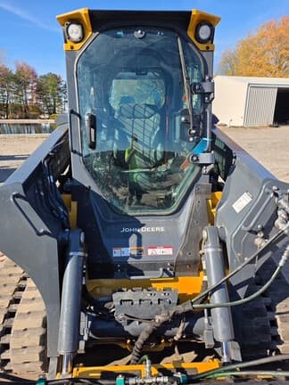 Image of John Deere 333P equipment image 2