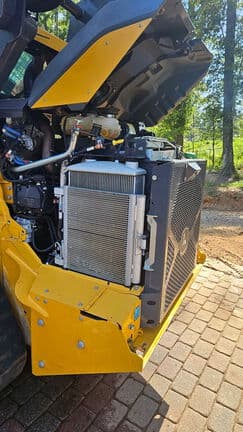 Image of John Deere 333P equipment image 4