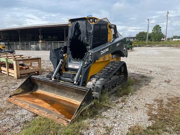 Image of John Deere 333P equipment image 1