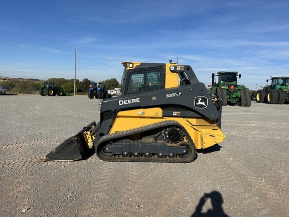 Image of John Deere 333P equipment image 1