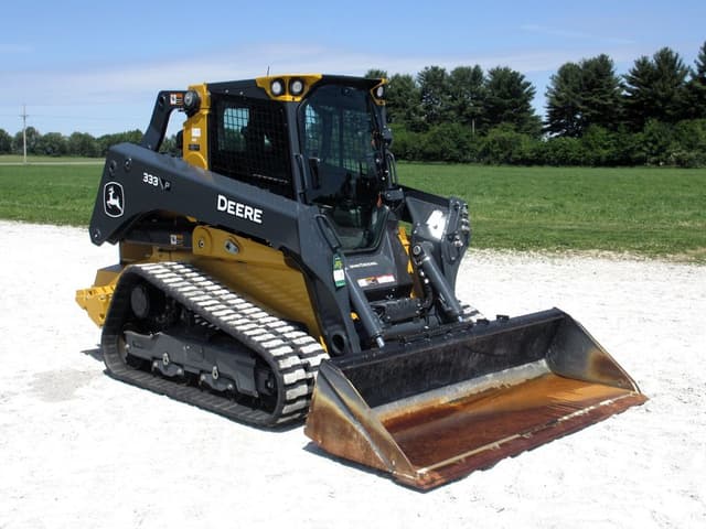 Image of John Deere 333P equipment image 1