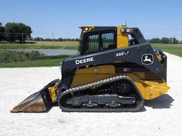 Image of John Deere 333P equipment image 2